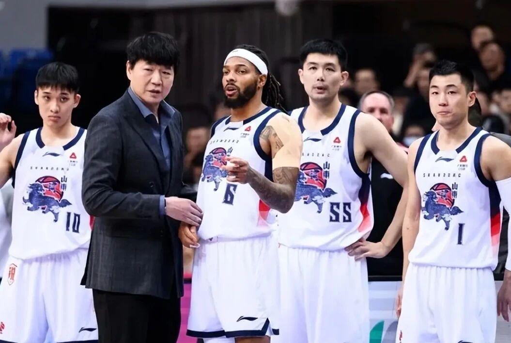 开云体育官网-山东男篮伤内线大将，林葳欲重返CBA，广东男篮旧将签约合肥狂风