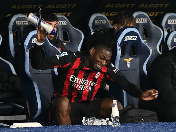 开云体育官网-安布罗西尼批评莱奥场上表现，34分钟仅触球4次|AC米兰|拉斐尔·莱奥|拉斐尔-达-席尔瓦|名宿|莱奥-席尔瓦_新浪体育_新浪新闻