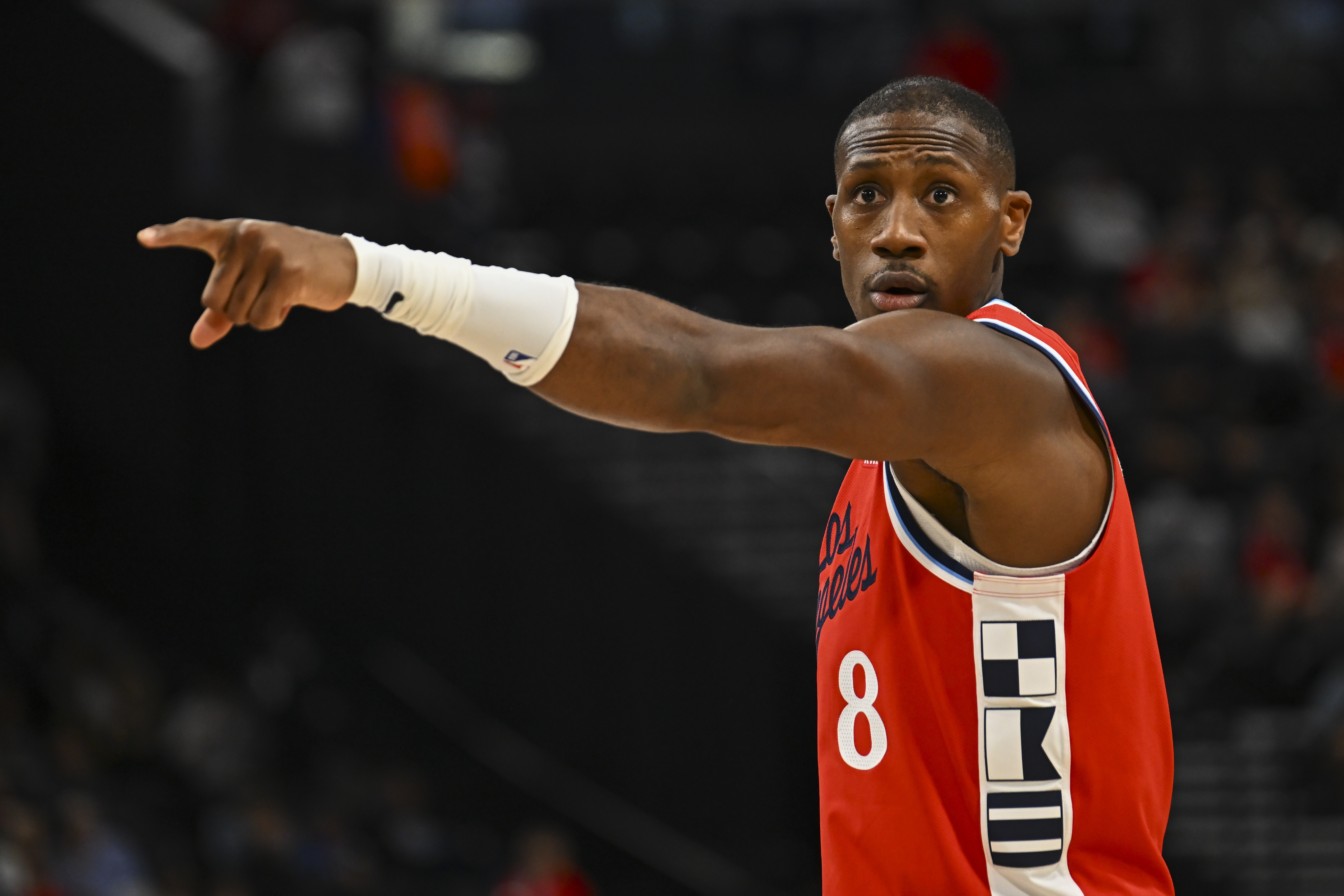 开云官网-铁人！克里斯·邓恩本赛季保持全勤 快船自19年SGA&amp;哈雷尔后首人